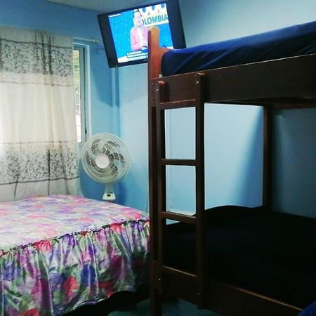 Hostal Aruba Atacames Ngoại thất bức ảnh