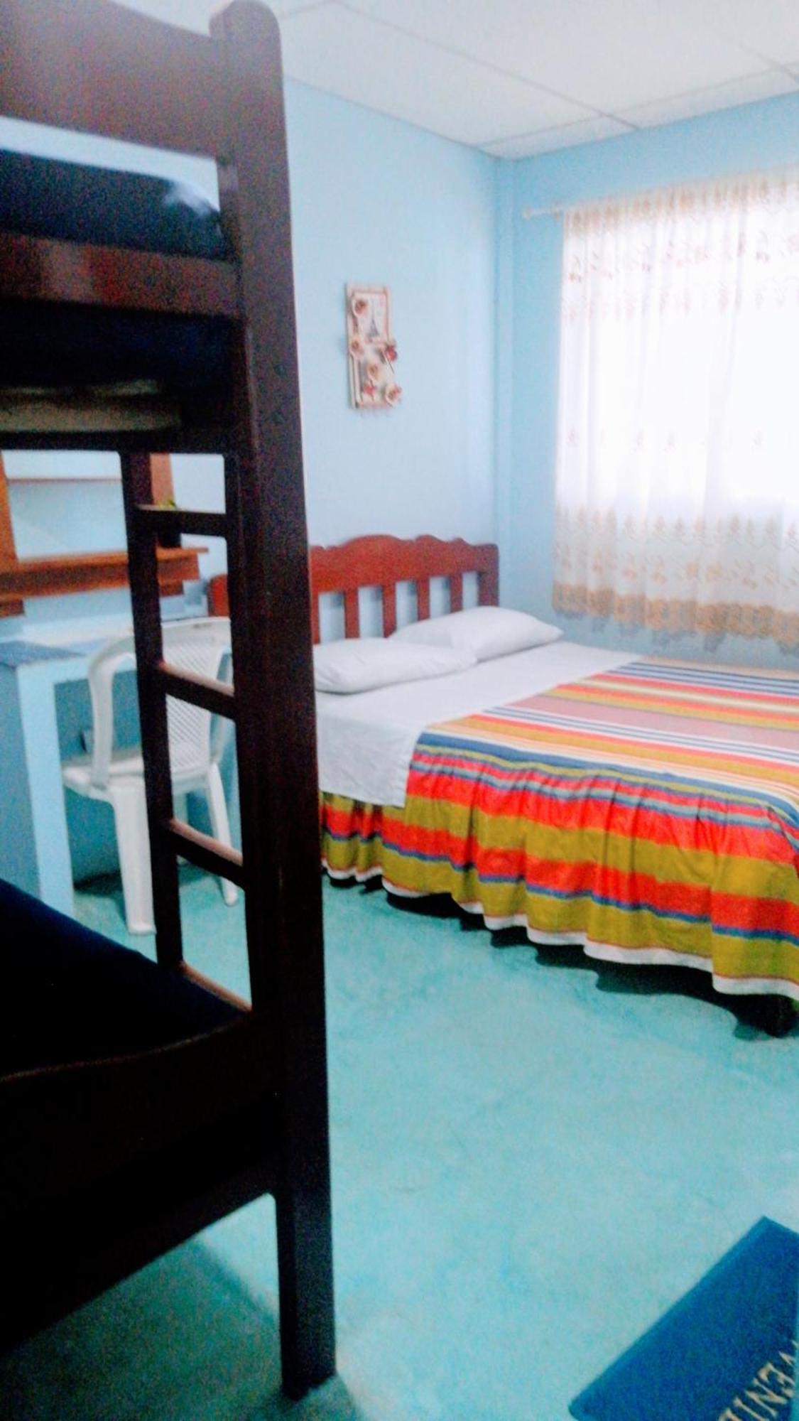 Hostal Aruba Atacames Phòng bức ảnh